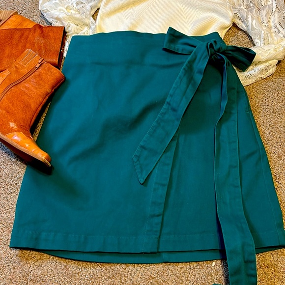 Anthropologie Iris Wrap
Mini skirt - Picture 3 of 10
